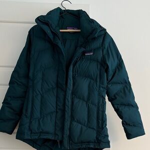 Patagonia Women’s Dark Teal Puffer Jacket